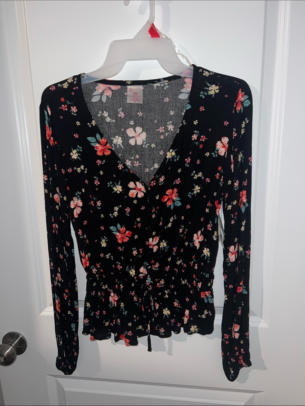 NOBO Black Floral V-Neck Long Sleeve Peplum Top